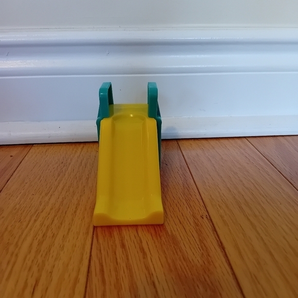 Vtg 90s Lyons Group Barney & Friends Barney's Schoolhouse Acc Bus, Seesaw Slide - Picture 4 of 11